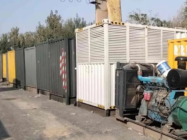 越秀200KW柴油发电机机组每小时油耗是多少?